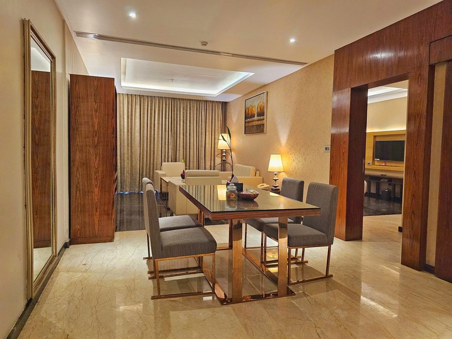 Suite with separate dining area at UVA Meridian