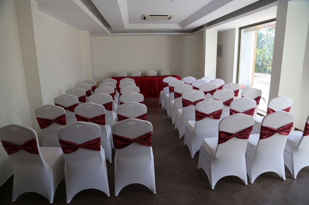 Senate meeting room set for a conference